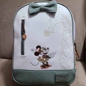 Loungefly Minnie Mouse Safari Giraffe 
